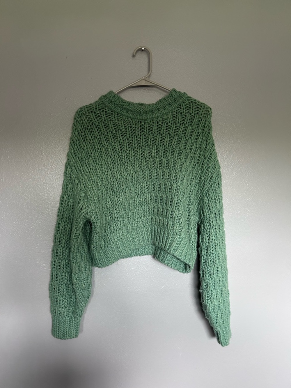 Universal Thread Sage Green Chunky Knit Crewneck Sweater